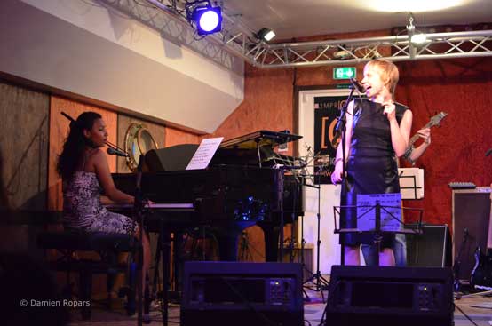 chant piano et basse soirée du cycle libre à l'Improviste à Paris en juin 2014