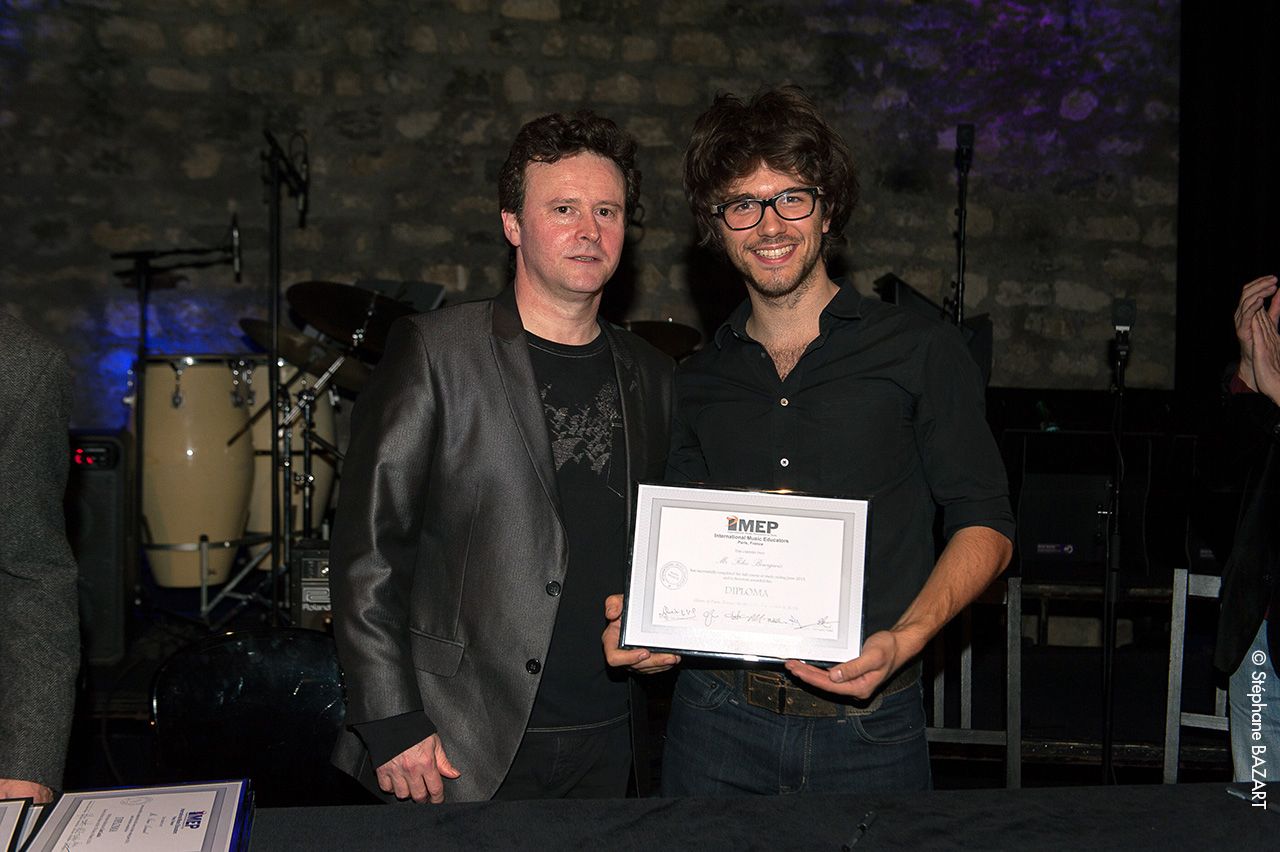 Felix Bourgois avec Sylvain Luc dans la soirée remise des diplômes de la Promotion 2013 de l'IMEP