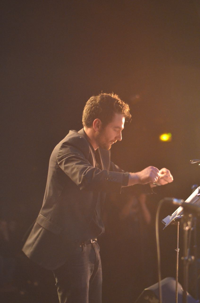 rémi Lesage dirige le Big Band de l'IMEP dans le cadre de la remise des Diplômes de la promotion 2014