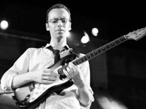 Nicolas Gardel, guitariste, compositeur et arrangeur, ancien élève de l'équipe pédagogique de l'IMEP